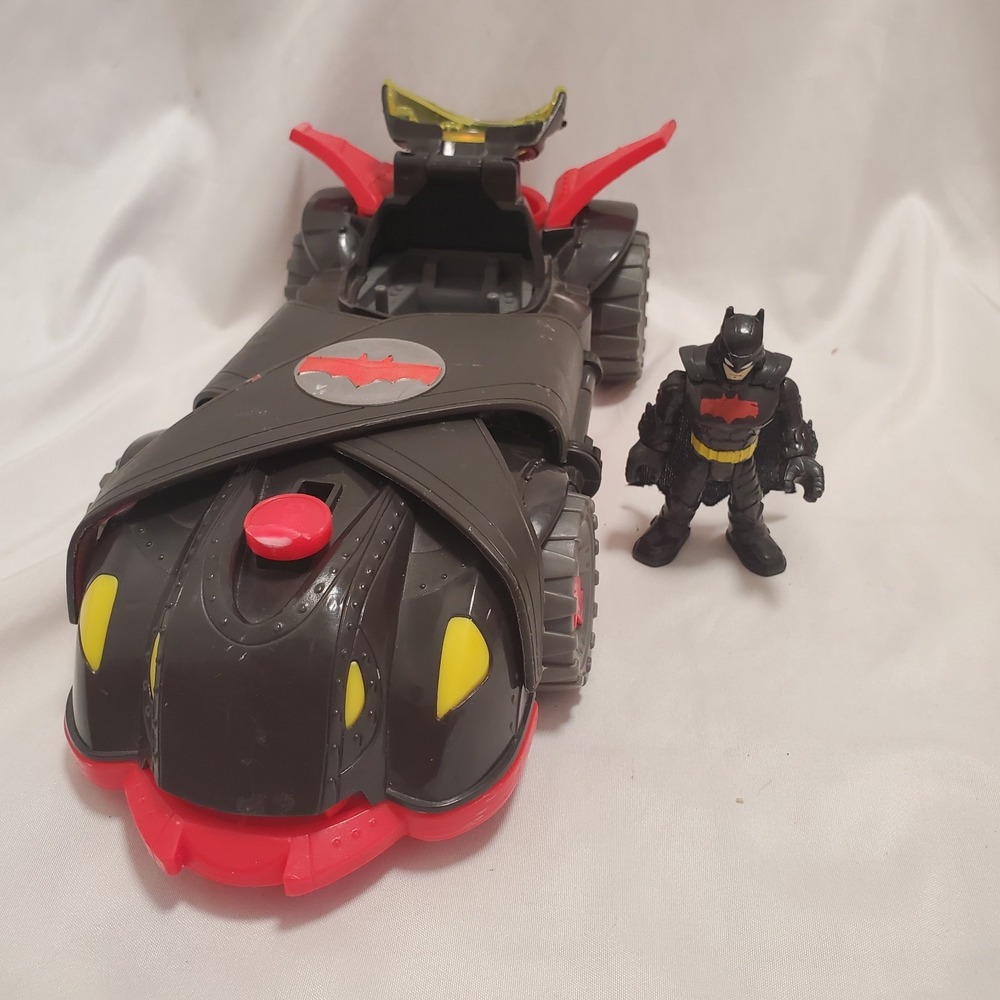 Imaginext Ninja Armor Batmobile Mattel 2018 DC Super Friends Batman FTG92